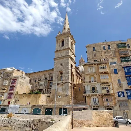 Immerse In Luxury Valletta's Historic Heart バレッタ