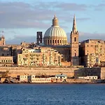 Immerse In Luxury Valletta's Historic Heart Appartement Valletta