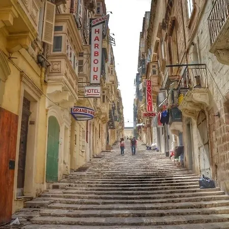 Immerse In Luxury Valletta's Historic Heart Διαμέρισμα *