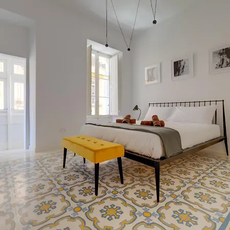 Immerse In Luxury Valletta's Historic Heart Apartamento