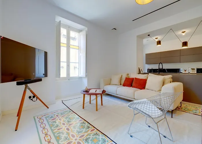 Immerse In Luxury Valletta's Historic Heart 아파트 *