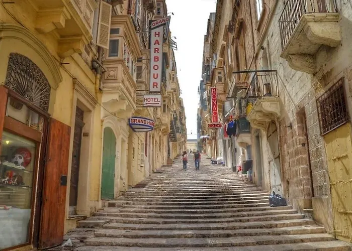 Immerse In Luxury Valletta's Historic Heart 아파트 *